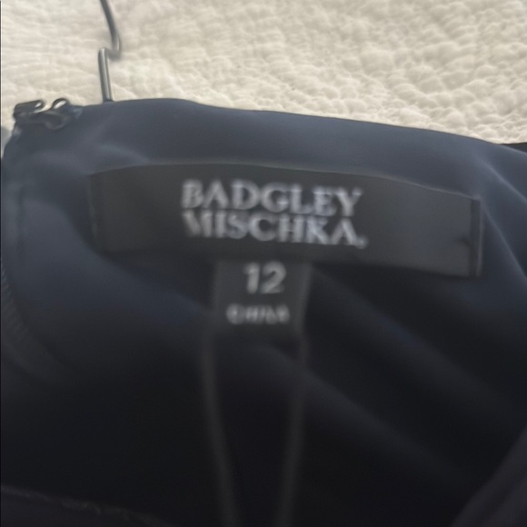 Elegant Navy Badgley Mischka Women's Dress size 12 - Picture 6 of 7